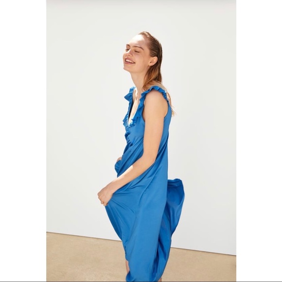 NWT! Zara ruffled satin effect dress - Picture 3 of 3